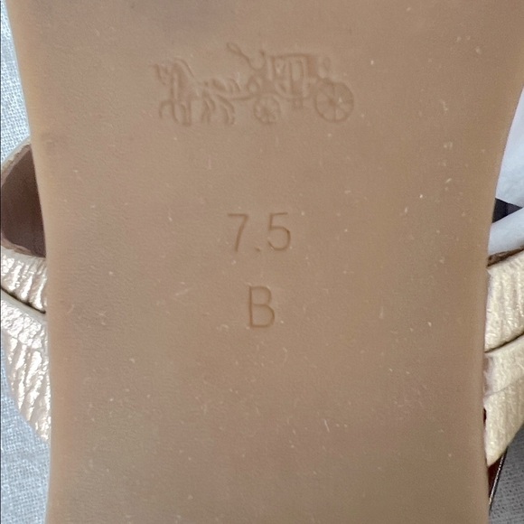 Coach Caterine Gold Leather Chainlink Sandals 7.5 - Picture 9 of 13